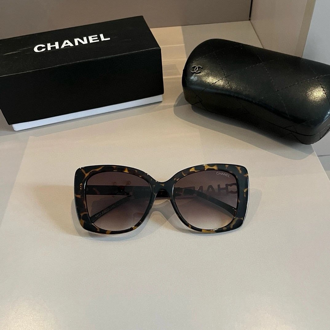 Prada Louis Vuitton...Sunglasses