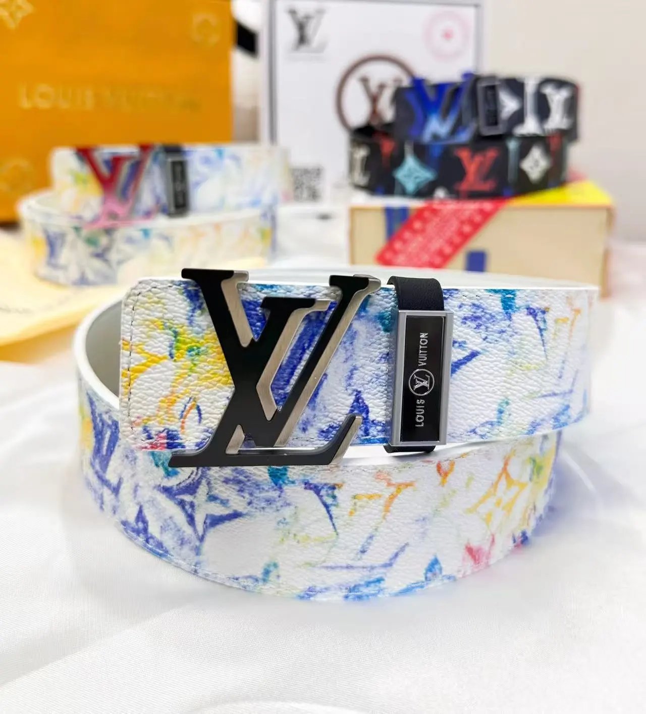  Louis Vuitton Gucci...Belt