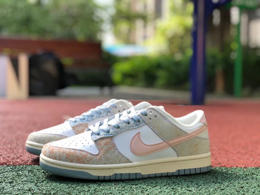 Nike Dunk Low Premium