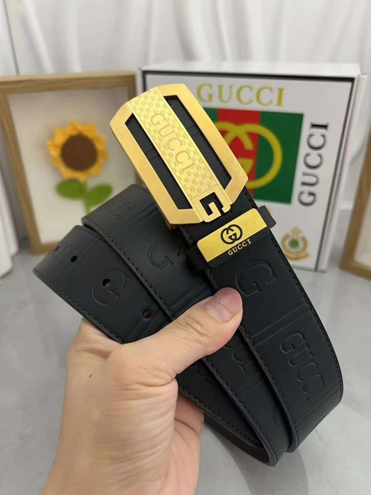 Louis Vuitton Gucci...Belt