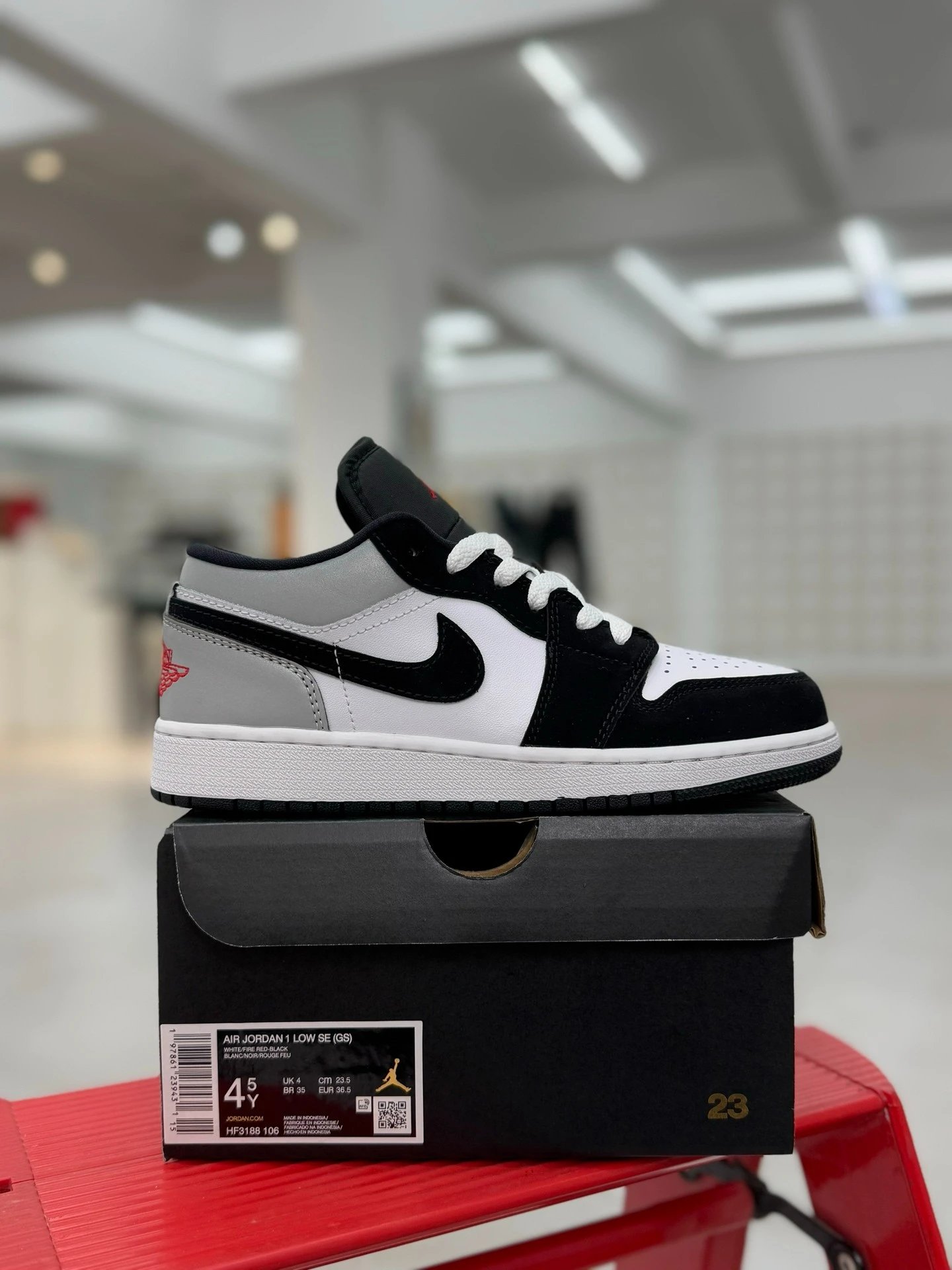 Jordan 1 Low