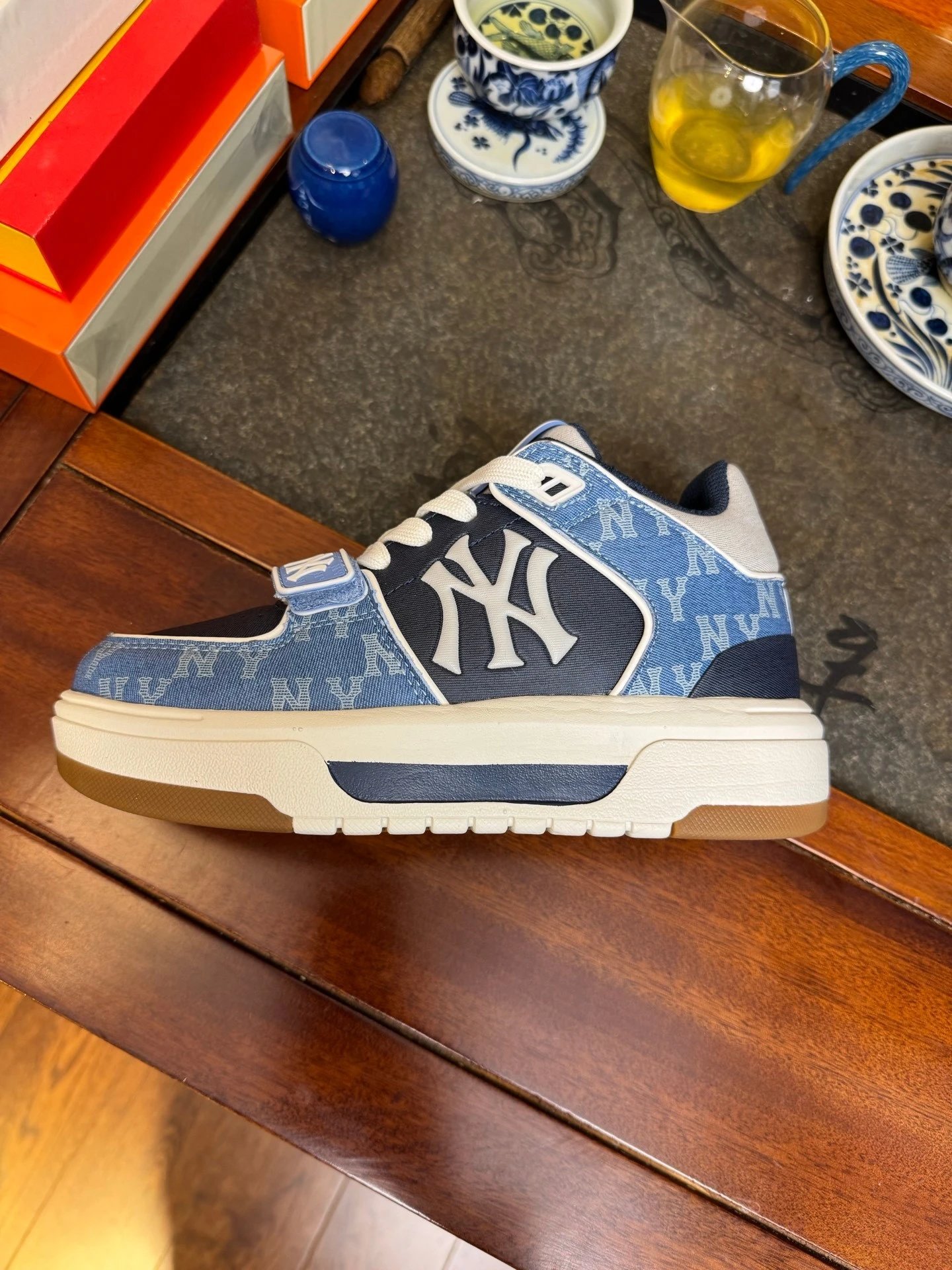 MLB Shoes