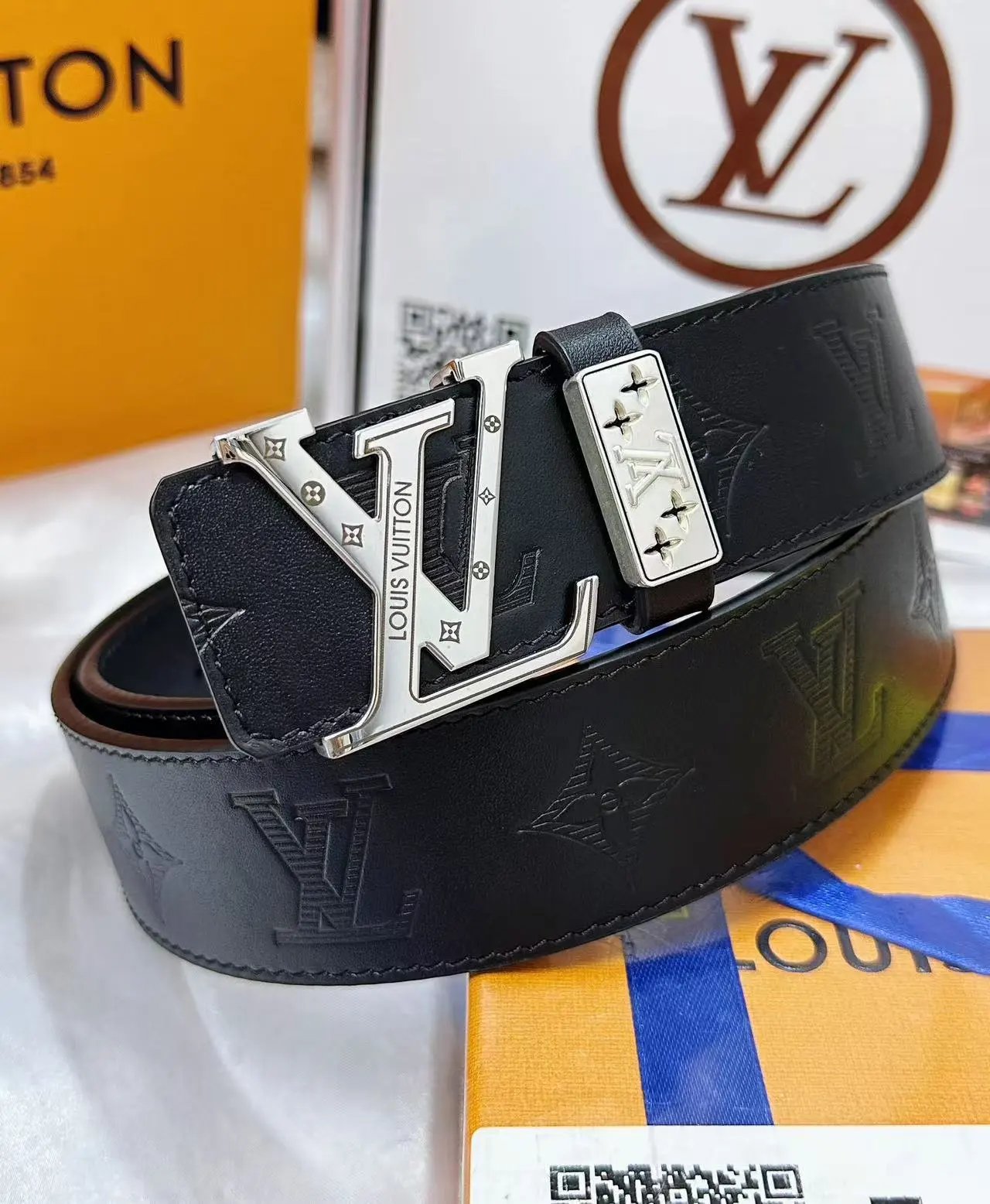  Louis Vuitton Gucci...Belt