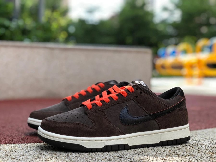 Nike Dunk Low Premium