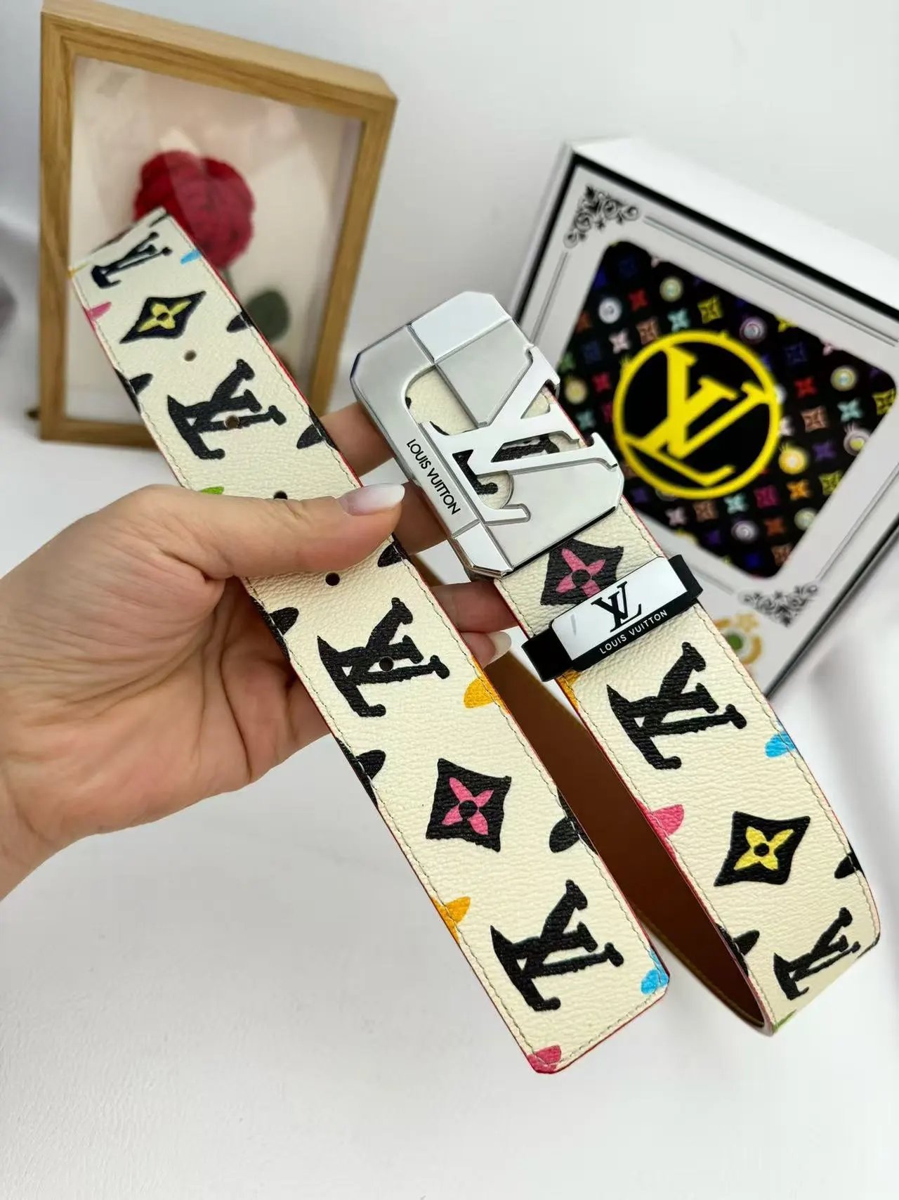  Louis Vuitton Gucci...Belt