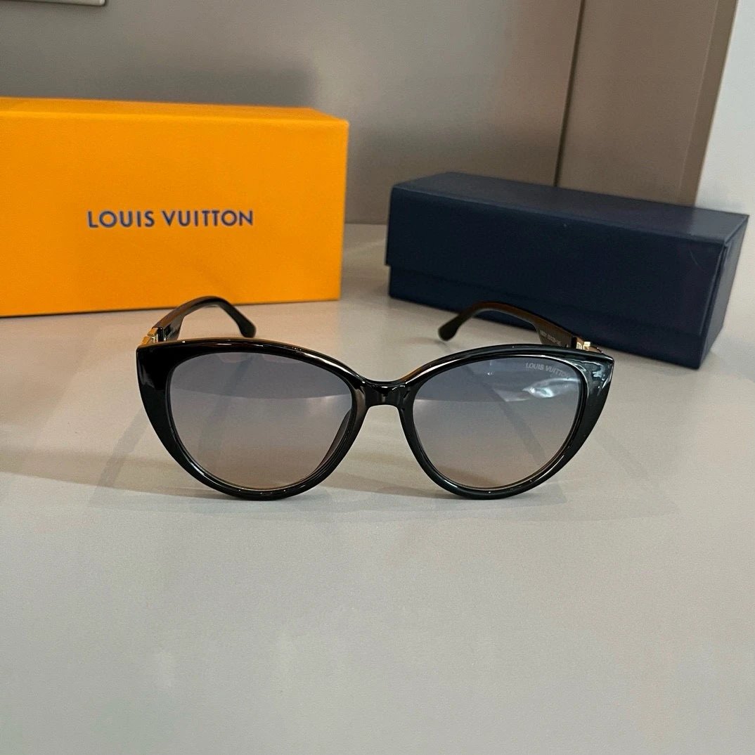 Prada Louis Vuitton...Sunglasses