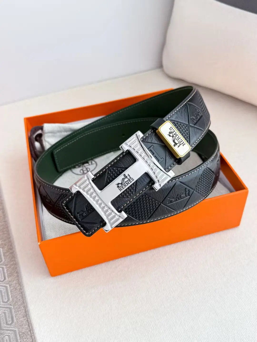 Louis Vuitton Gucci...Belt