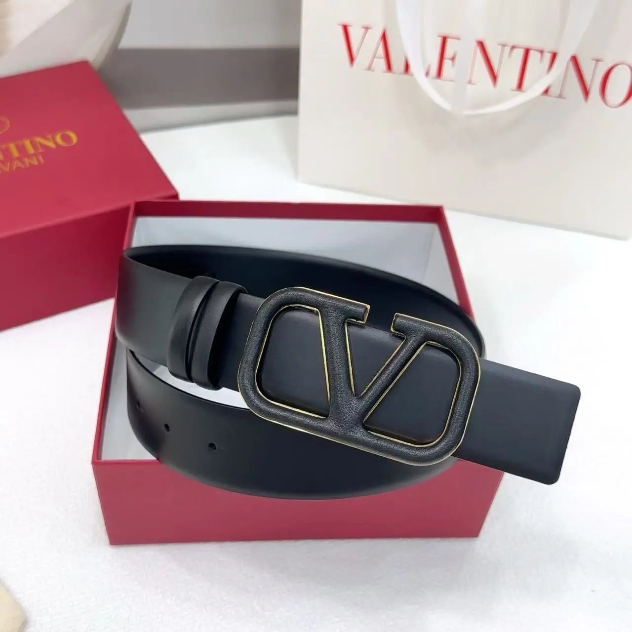 Louis Vuitton Gucci...Belt