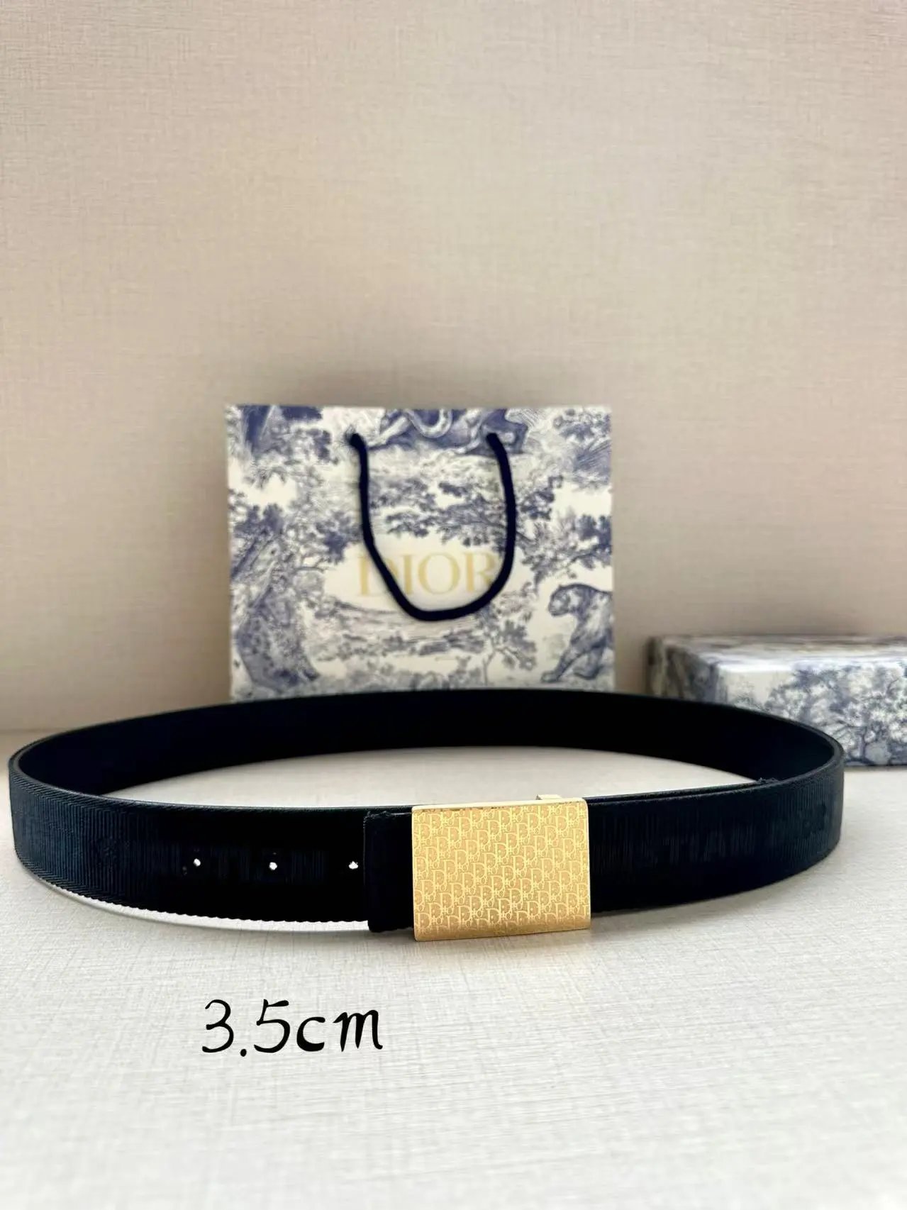 Louis Vuitton Gucci...Belt