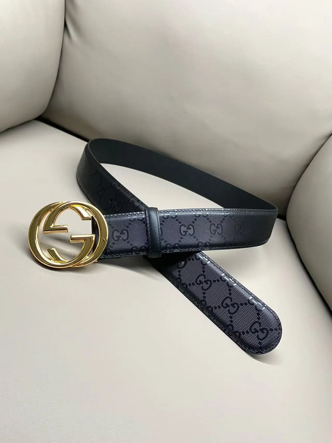  Louis Vuitton Fendi...Belt