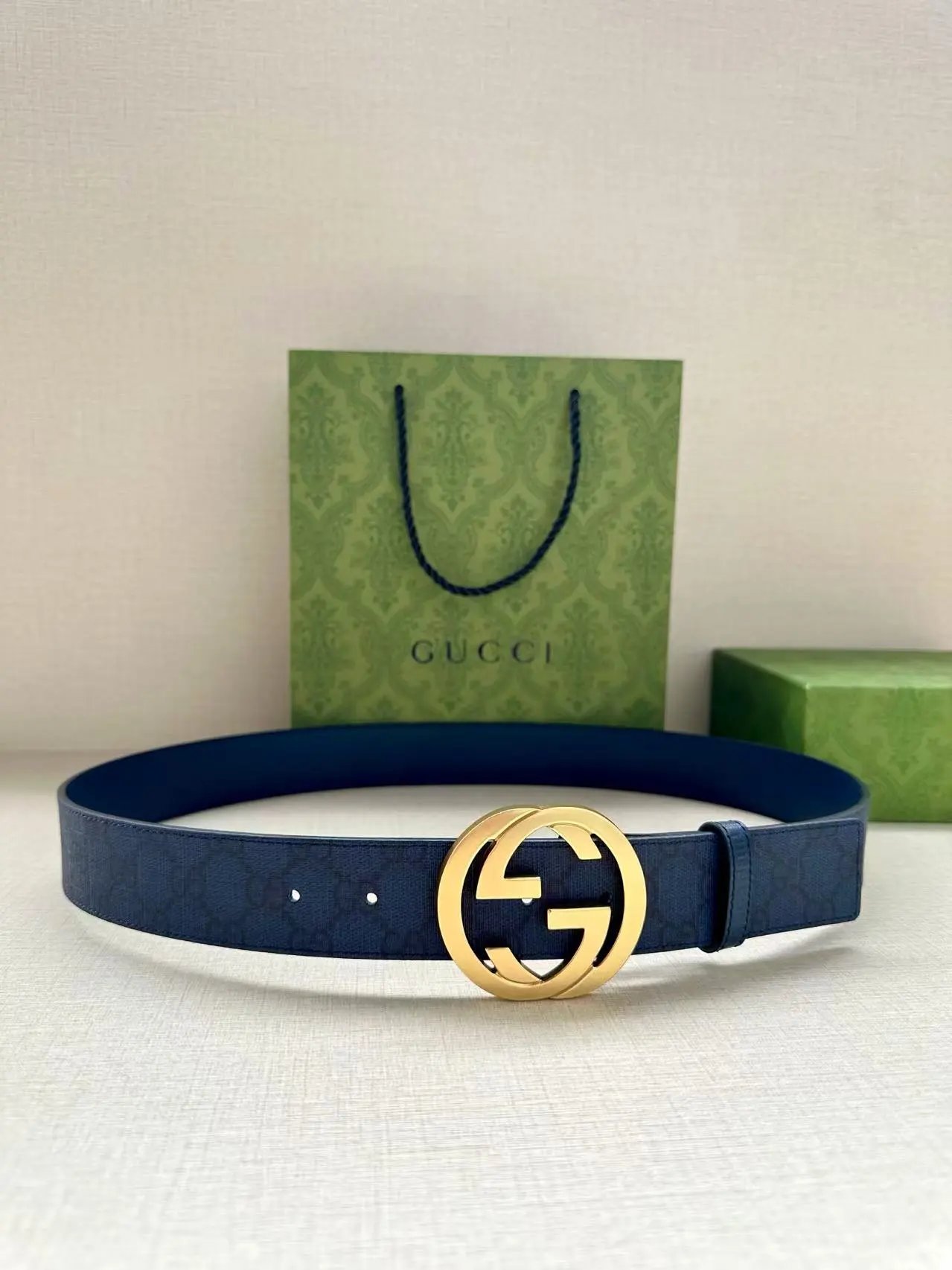 Louis Vuitton Gucci...Belt