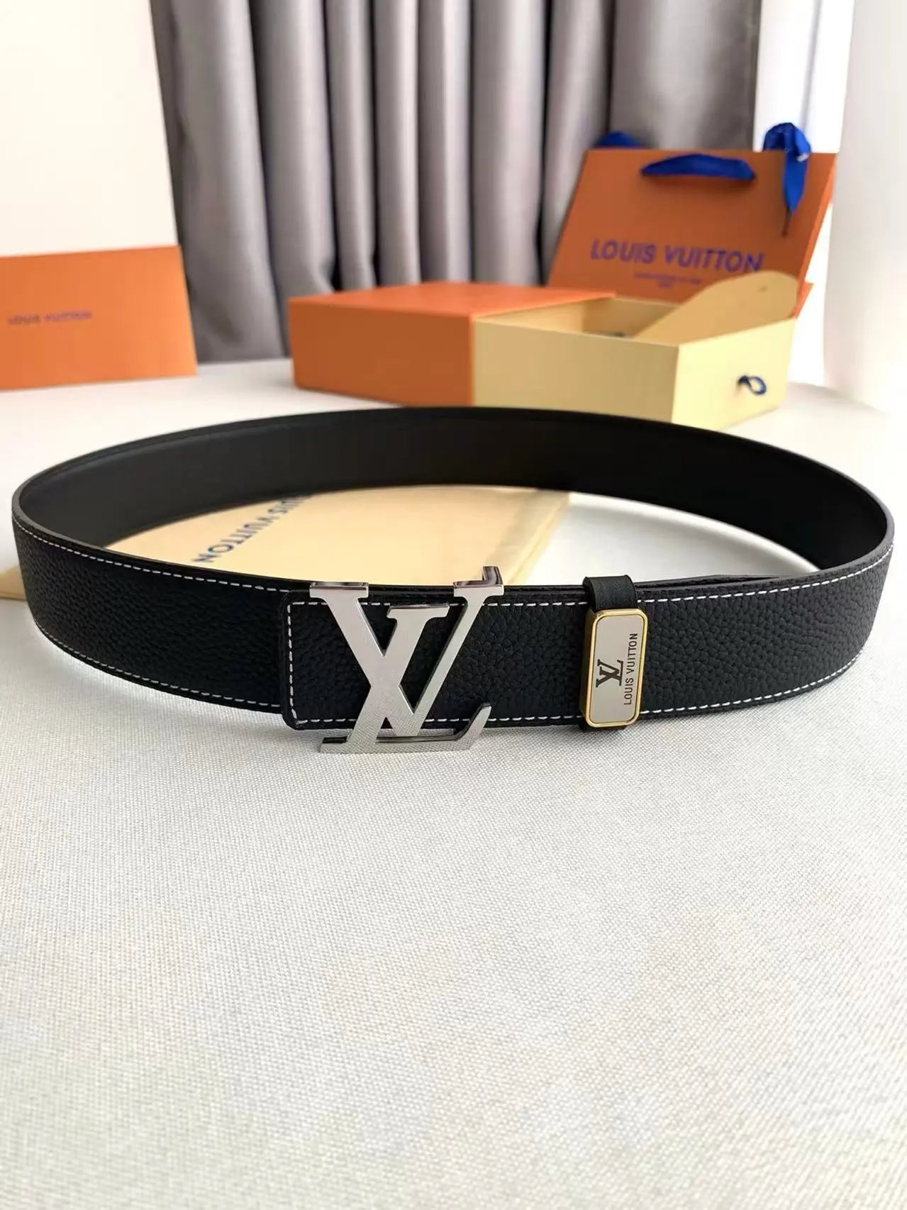  Louis Vuitton Gucci...Belt