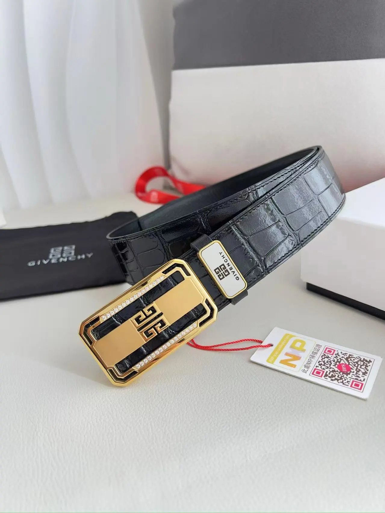 Louis Vuitton Gucci...Belt