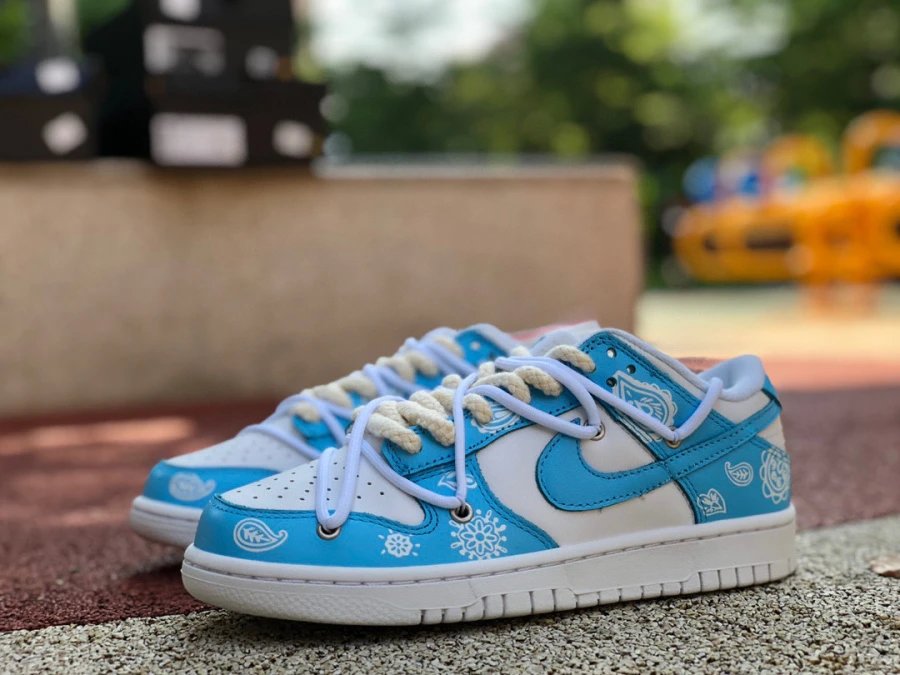 Nike SB Dunk Low