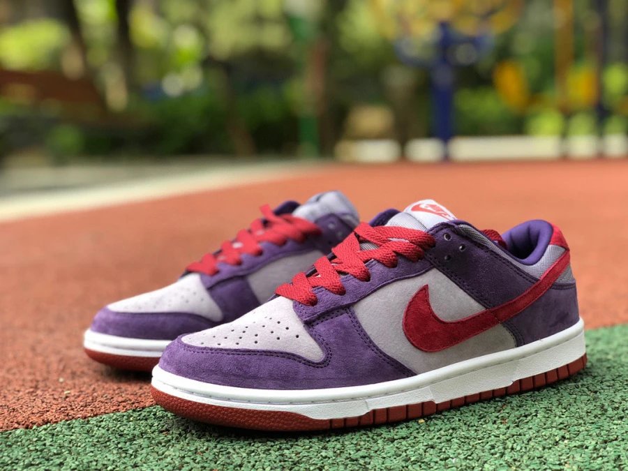 Nike SB Dunk Low