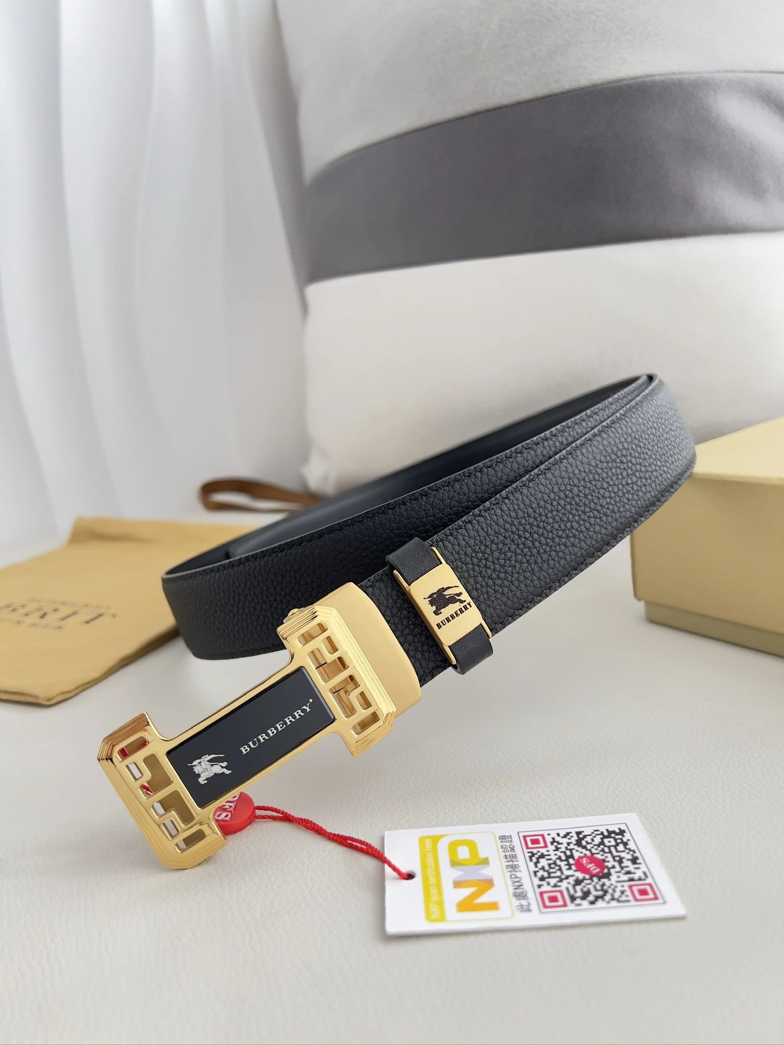  Louis Vuitton Gucci...Belt