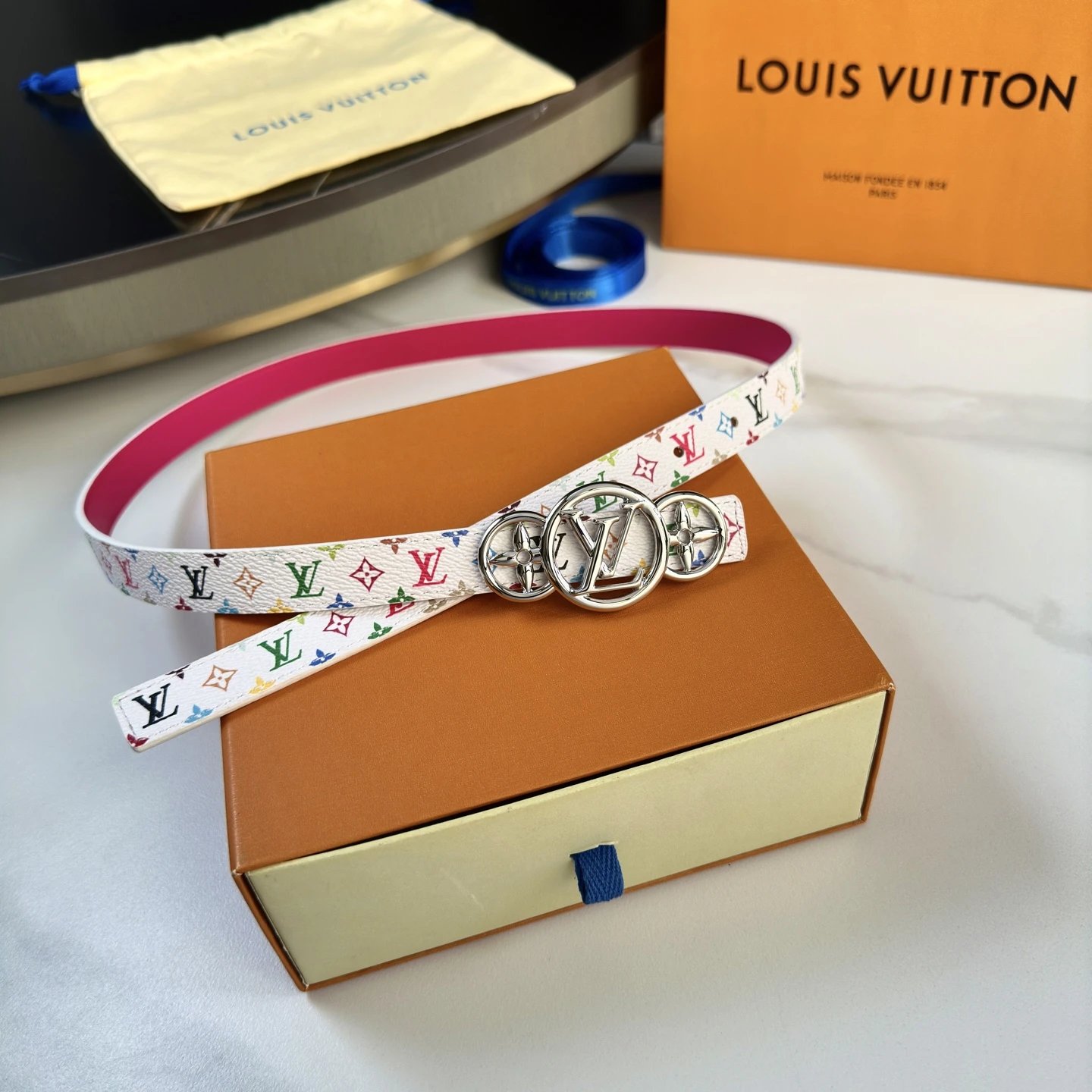  Louis Vuitton Gucci...Belt