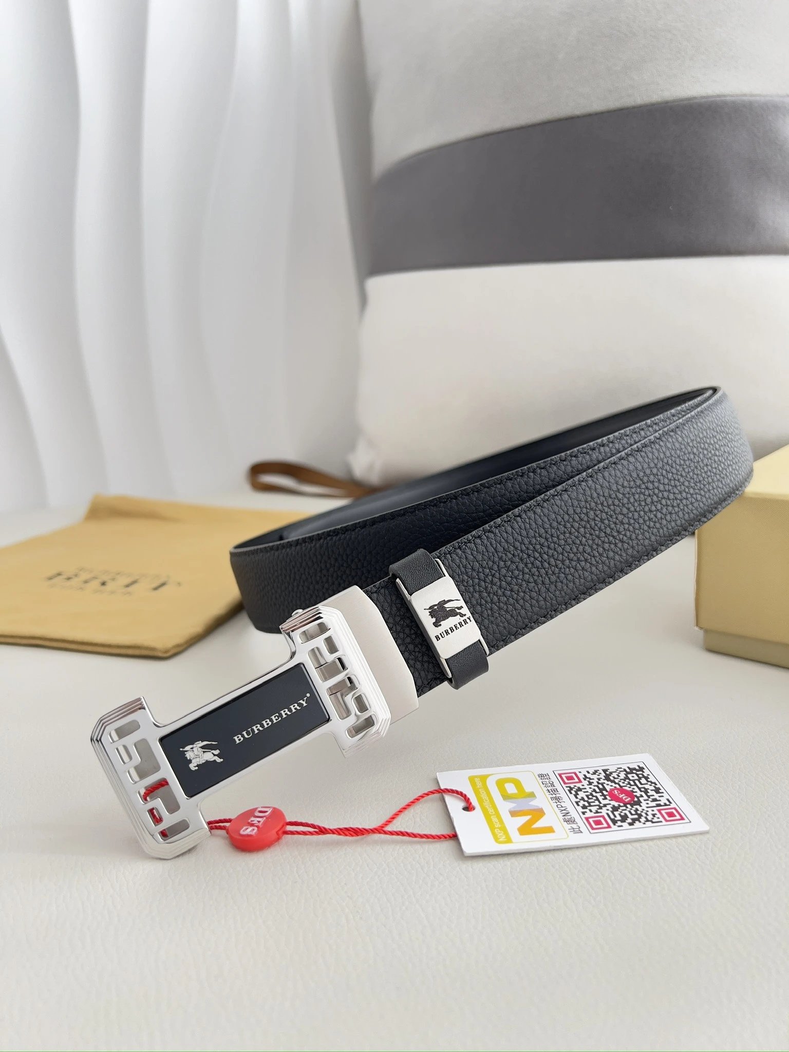  Louis Vuitton Gucci...Belt