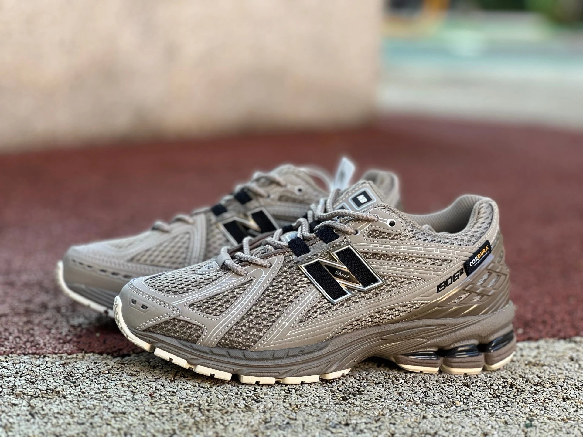 New Balance NB 1906R