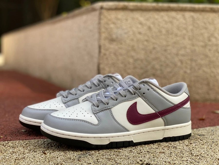 Nike SB Dunk Low Pro