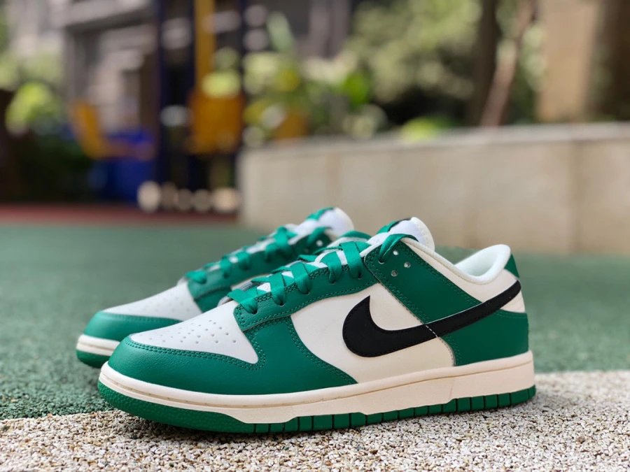 Nike Dunk Low SP