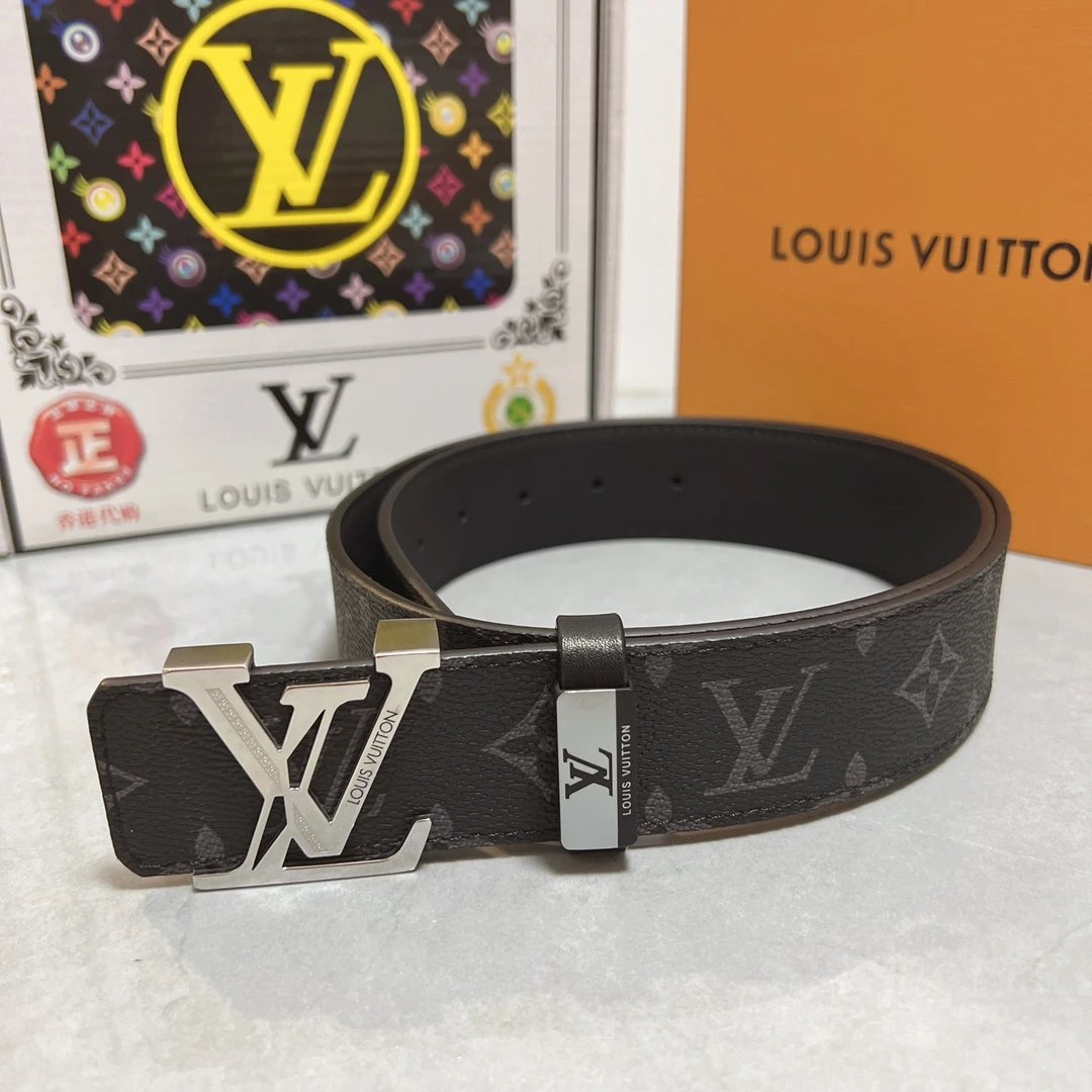  Louis Vuitton Gucci...Belt