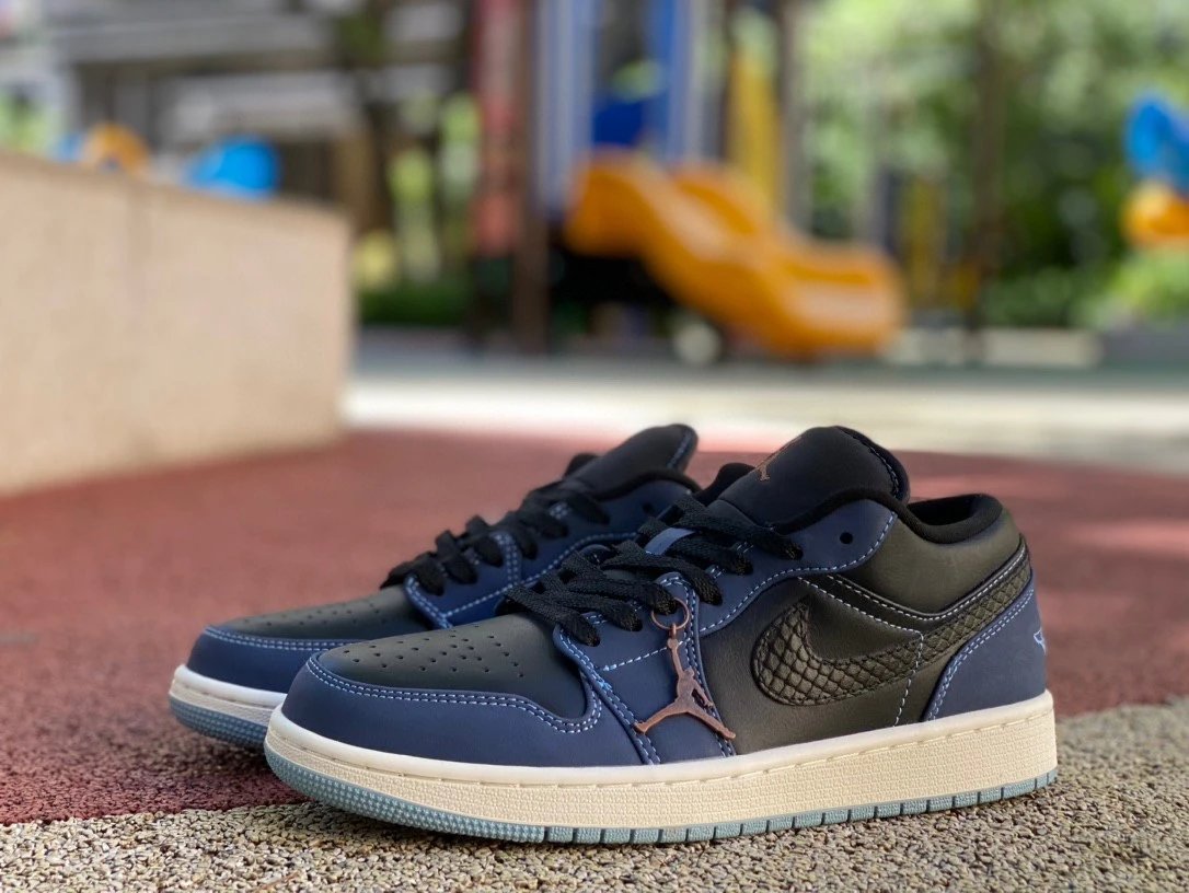 Jordan 1 Low