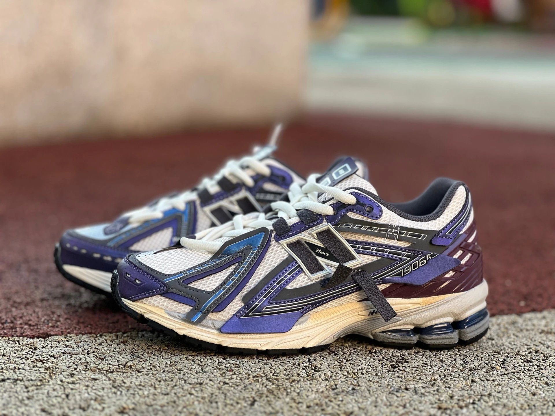 New Balance NB 1906R