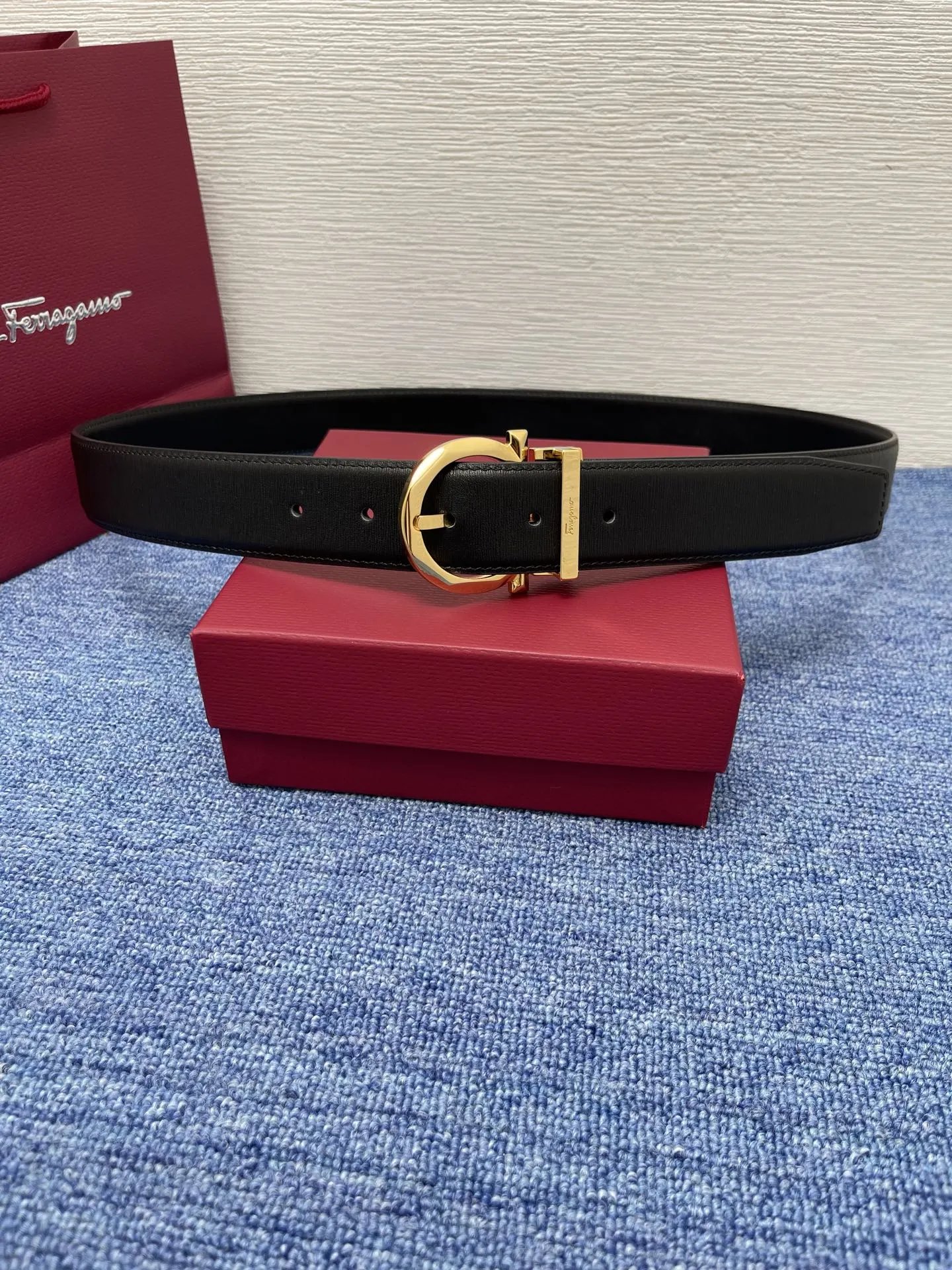  Louis Vuitton Gucci...Belt