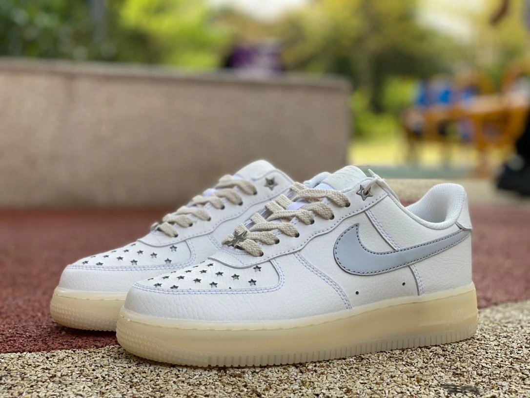 Nike Air Force 1 Low QS