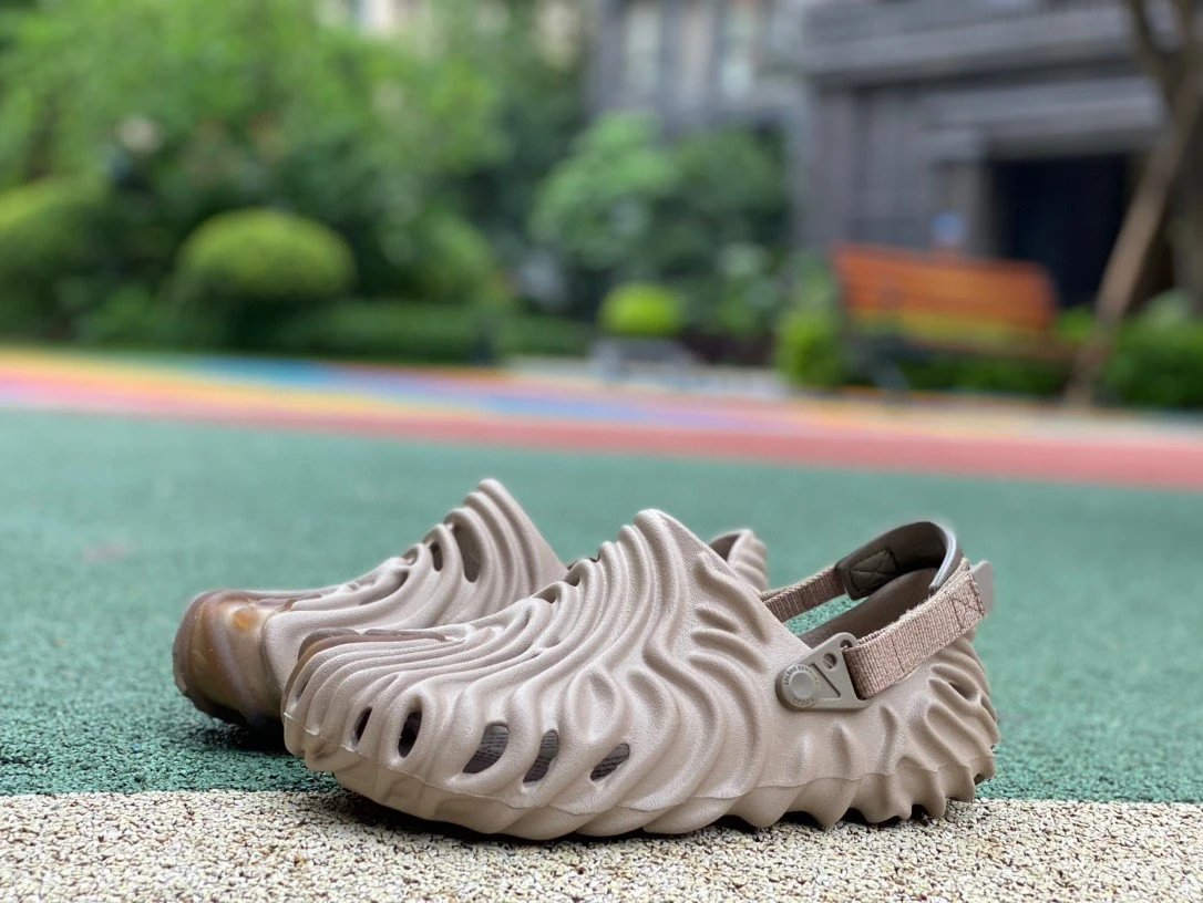 Salehe Bembury×Crocs Pollex Clog