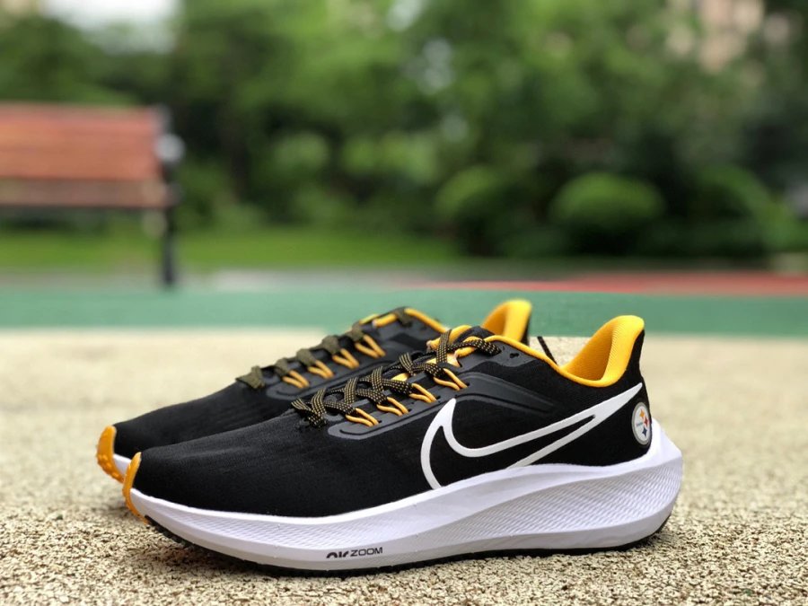 Nike Zoom Fly 4