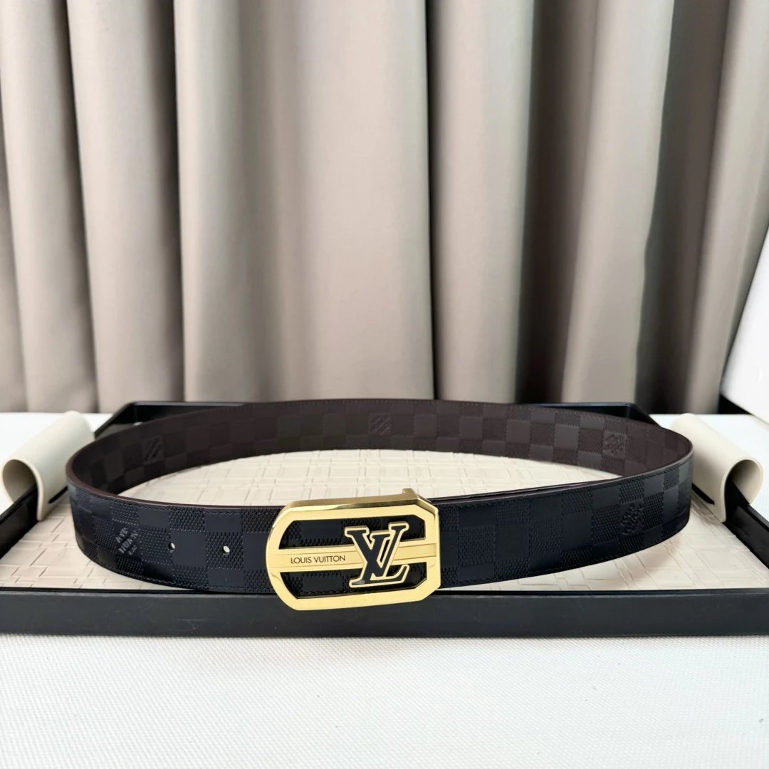  Louis Vuitton Gucci...Belt