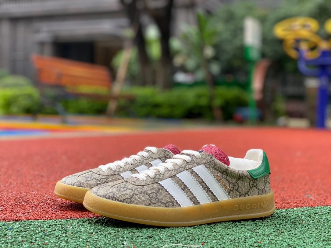 Gucci×ad Originals Gazelle
