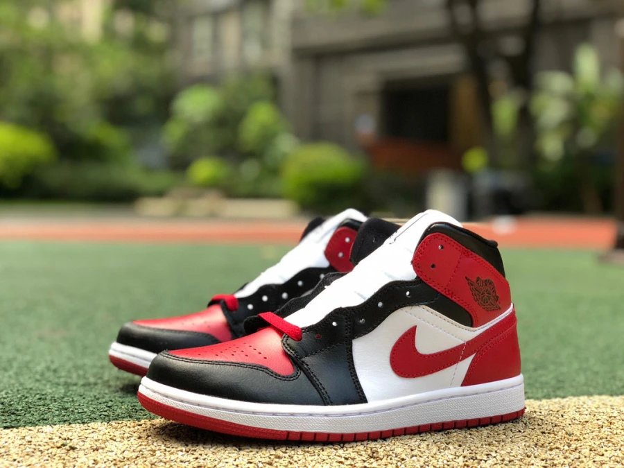 Jordan 1 Mid