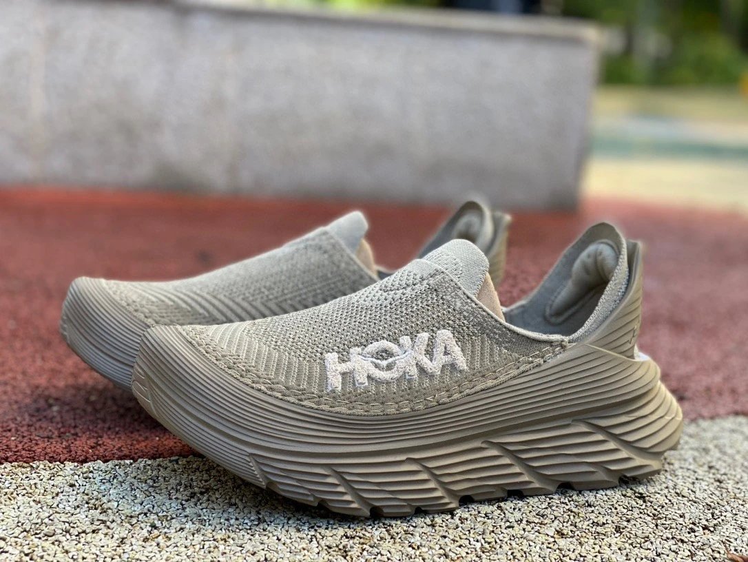 HOKA ONE ONE Restore TC 