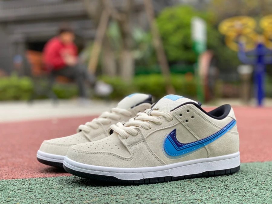 Nike SB Dunk Low Pro