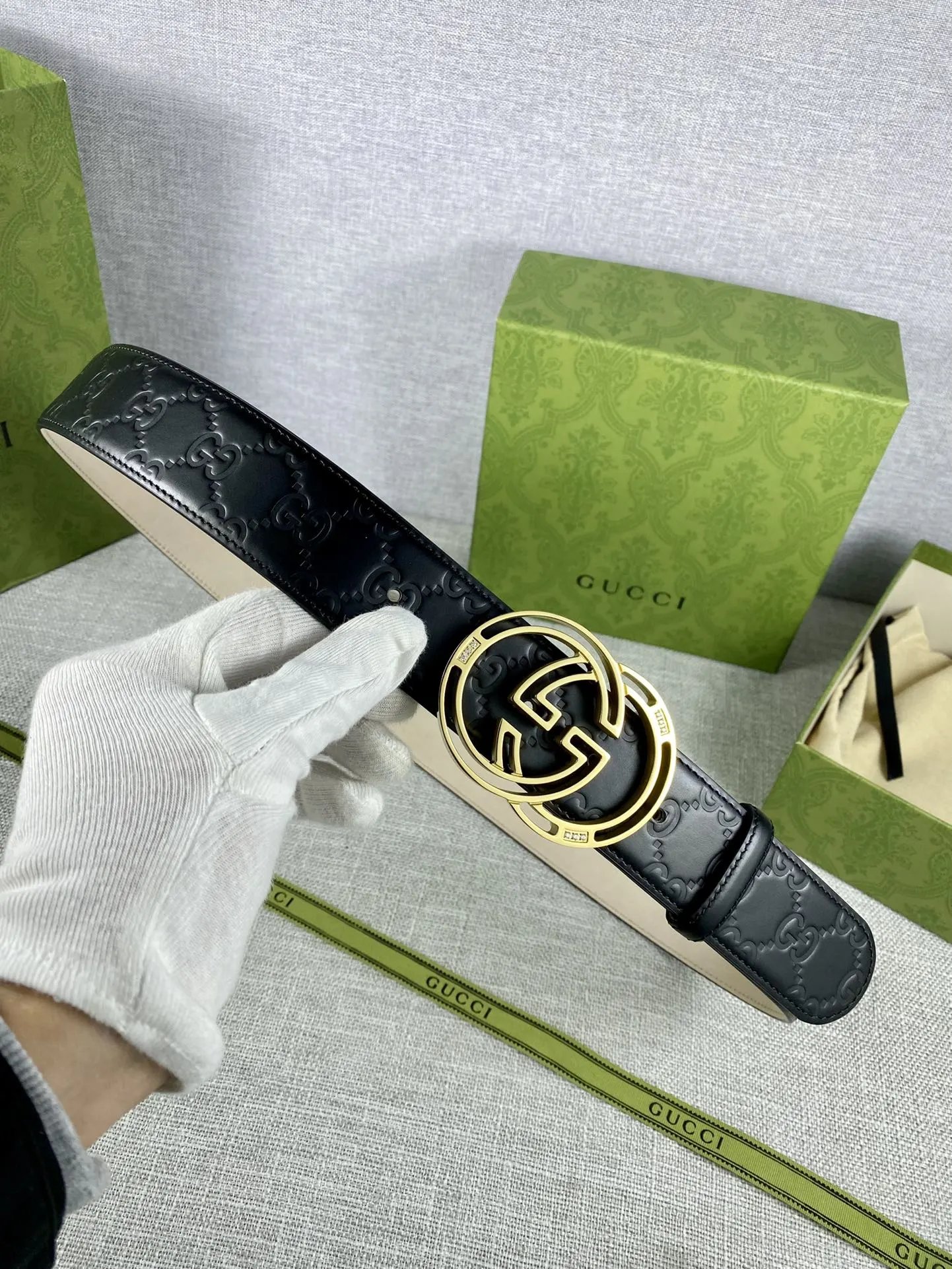 Louis Vuitton Gucci... Belt