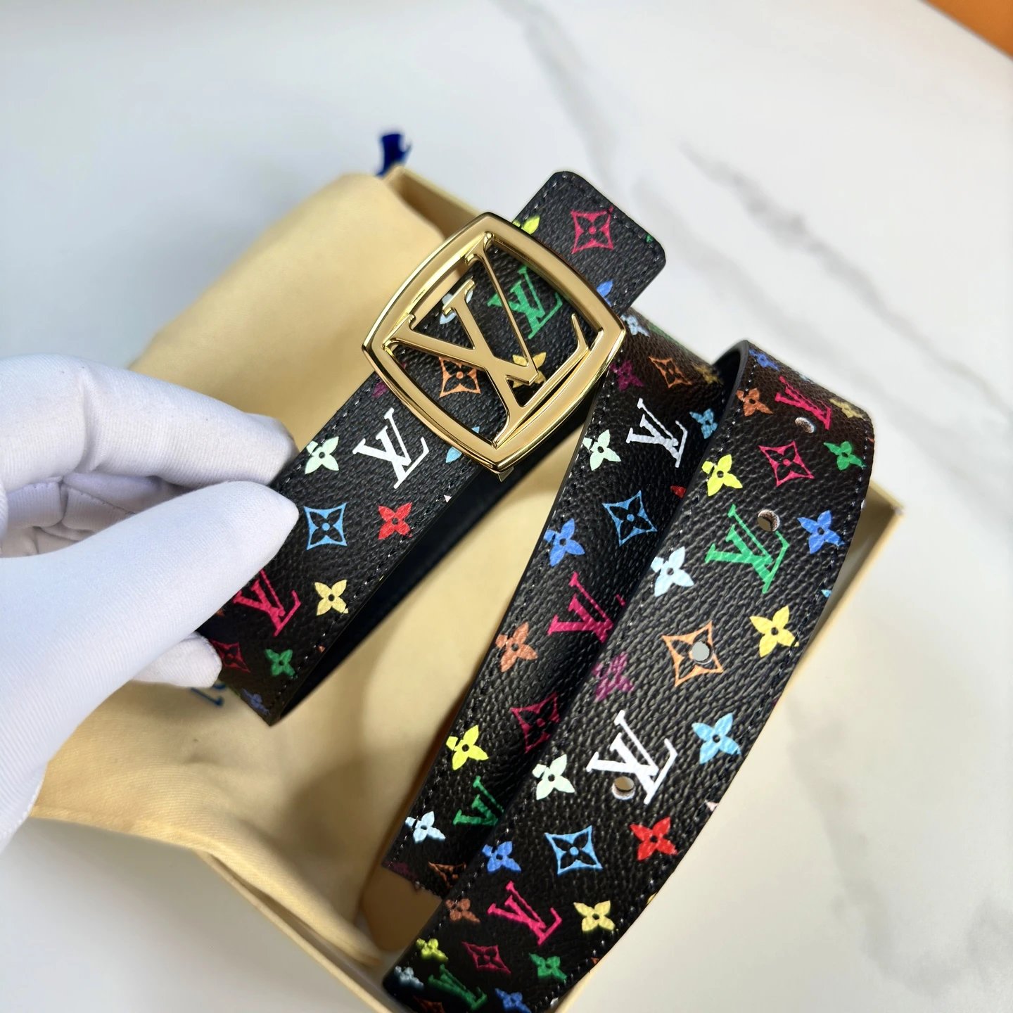 Louis Vuitton miu miu...Belt