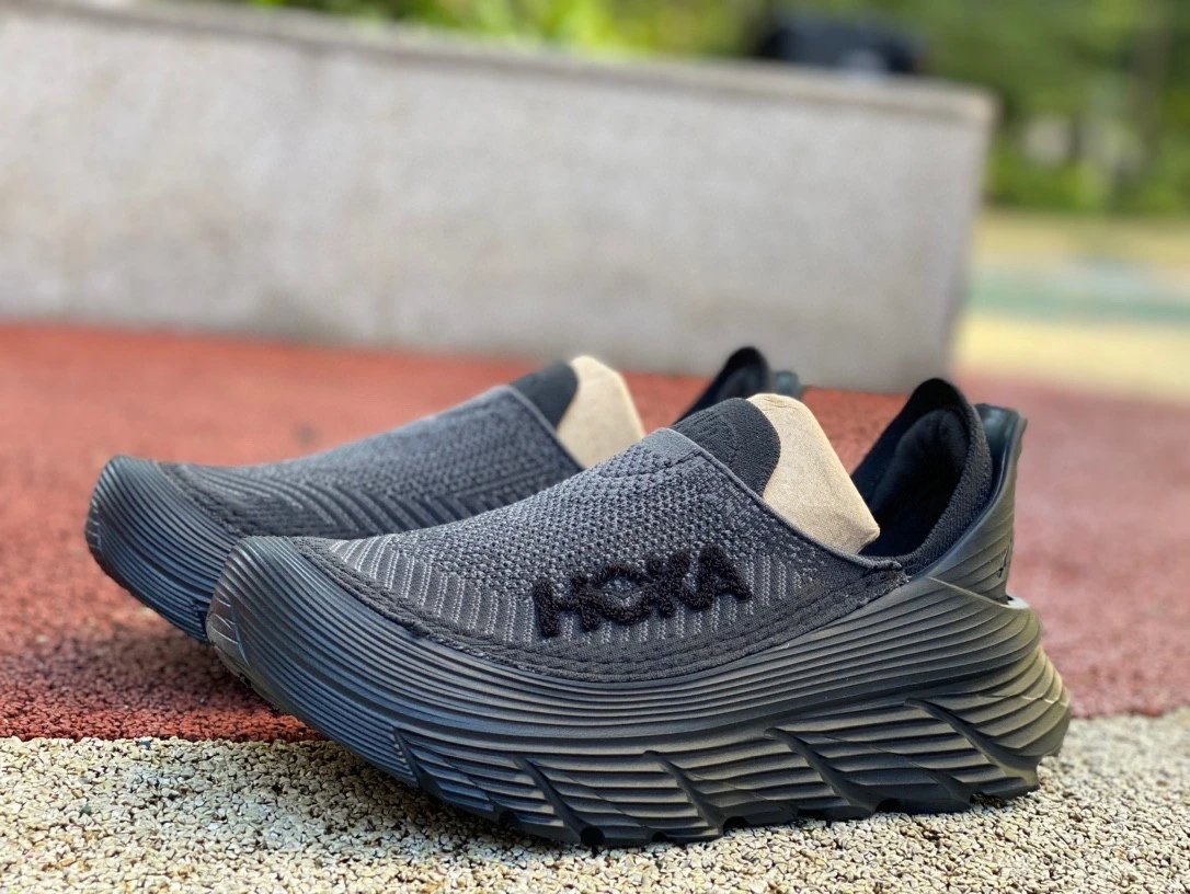HOKA ONE ONE Restore TC 