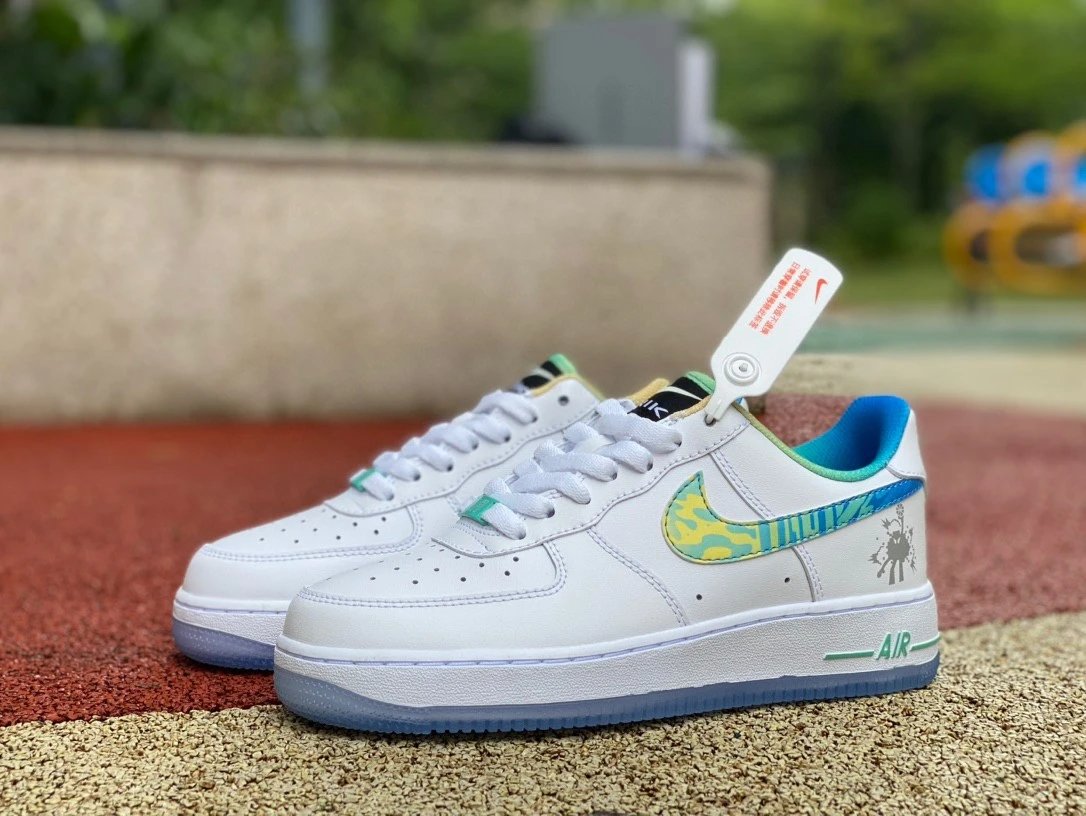 Nike Air Force 1 Low QS