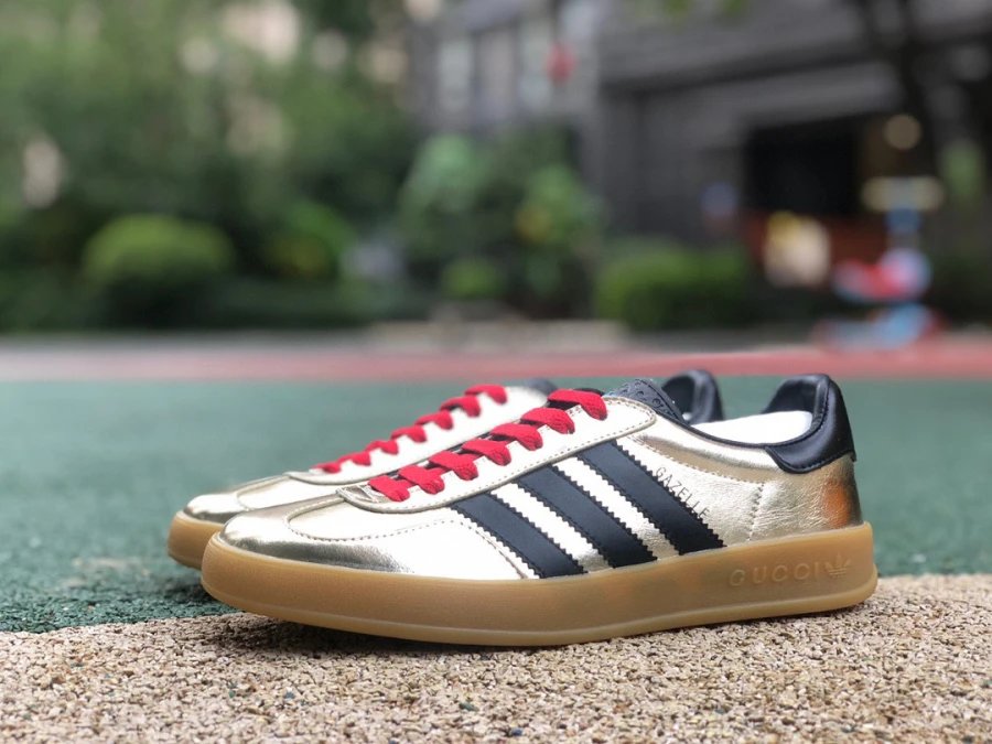 Gucci×ad Originals Gazelle