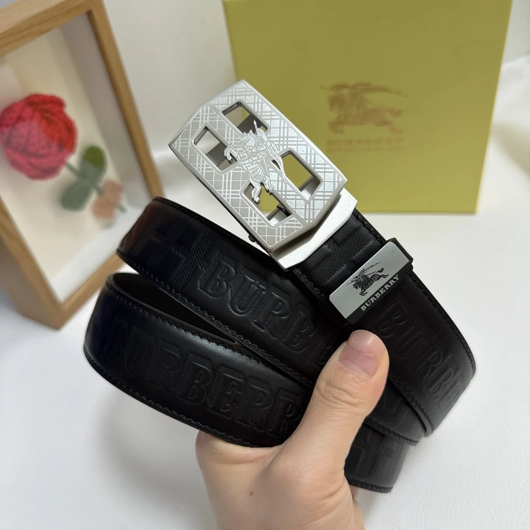 Louis Vuitton miu miu...Belt