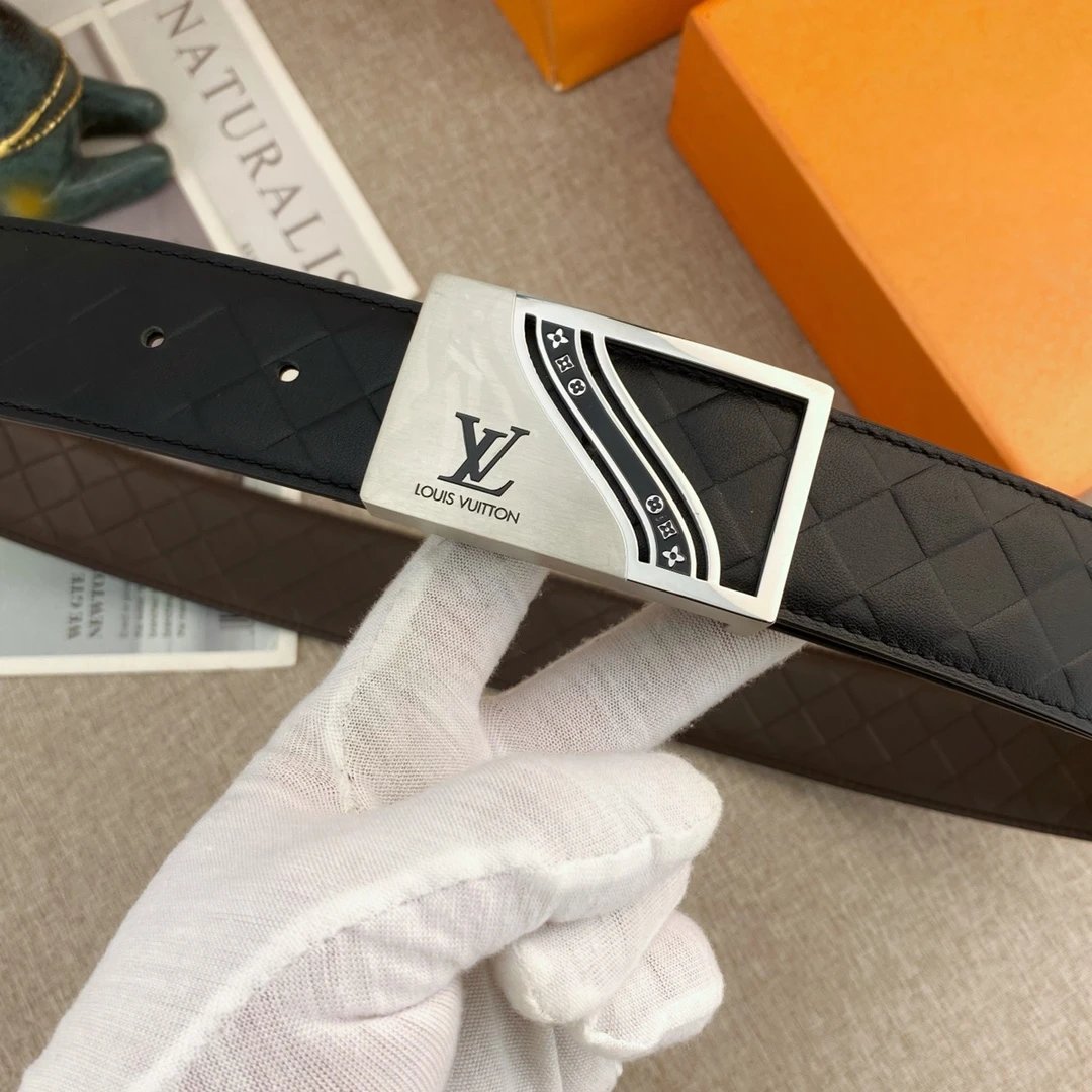 Louis Vuitton Gucci... Belt