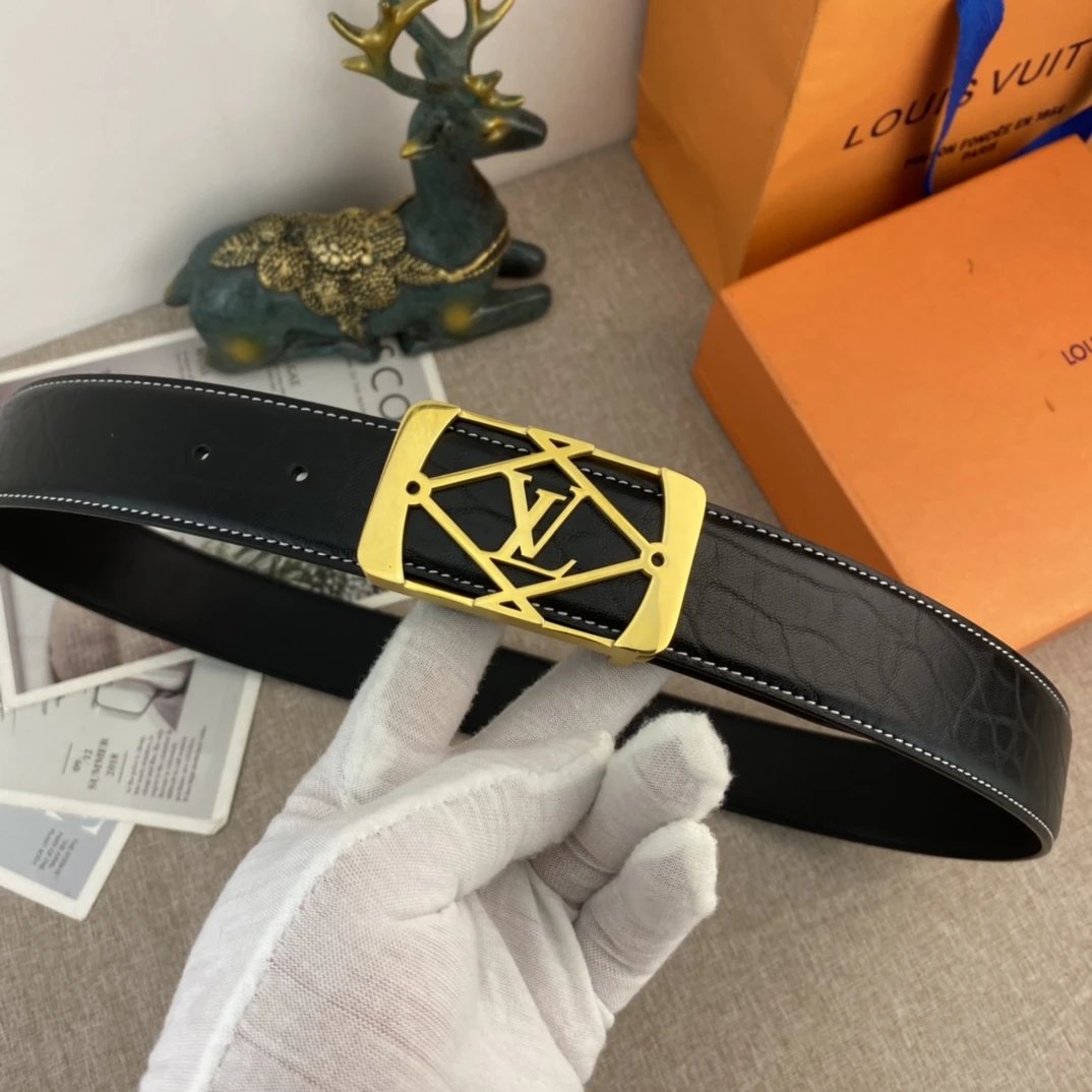  Louis Vuitton Gucci...Belt