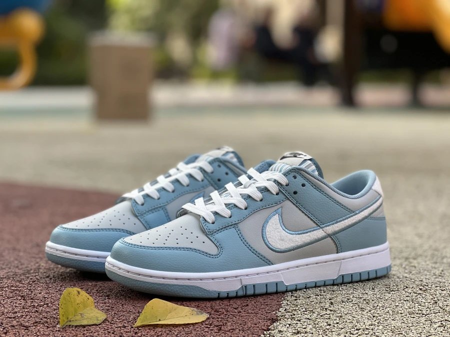 Nike SB Dunk Low Pro