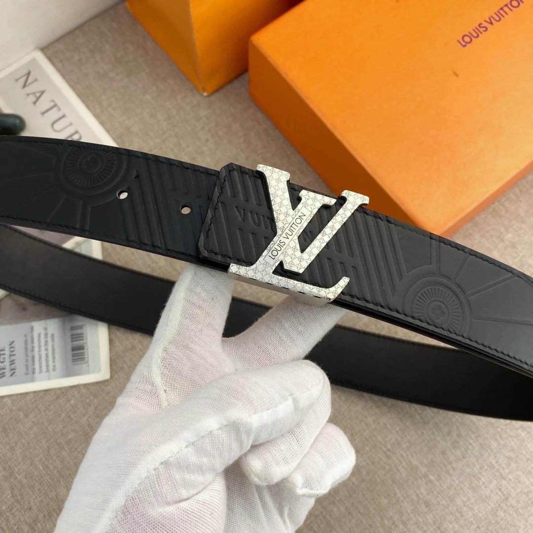 Louis Vuitton Gucci... Belt