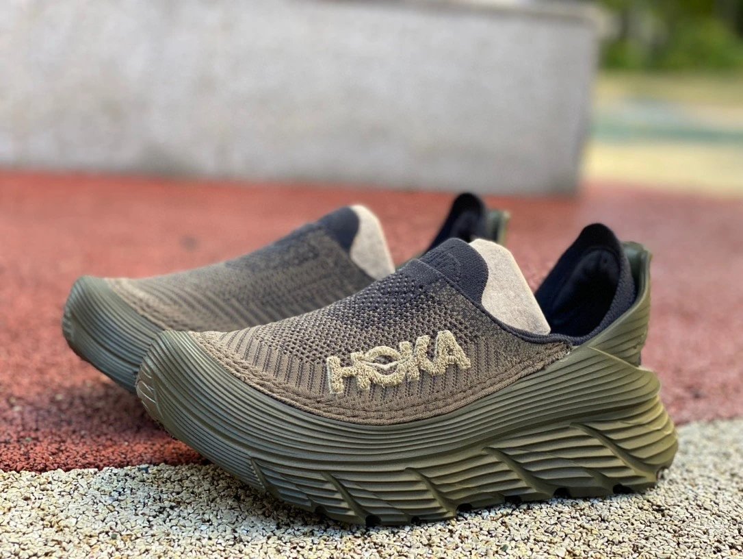 HOKA ONE ONE Restore TC 