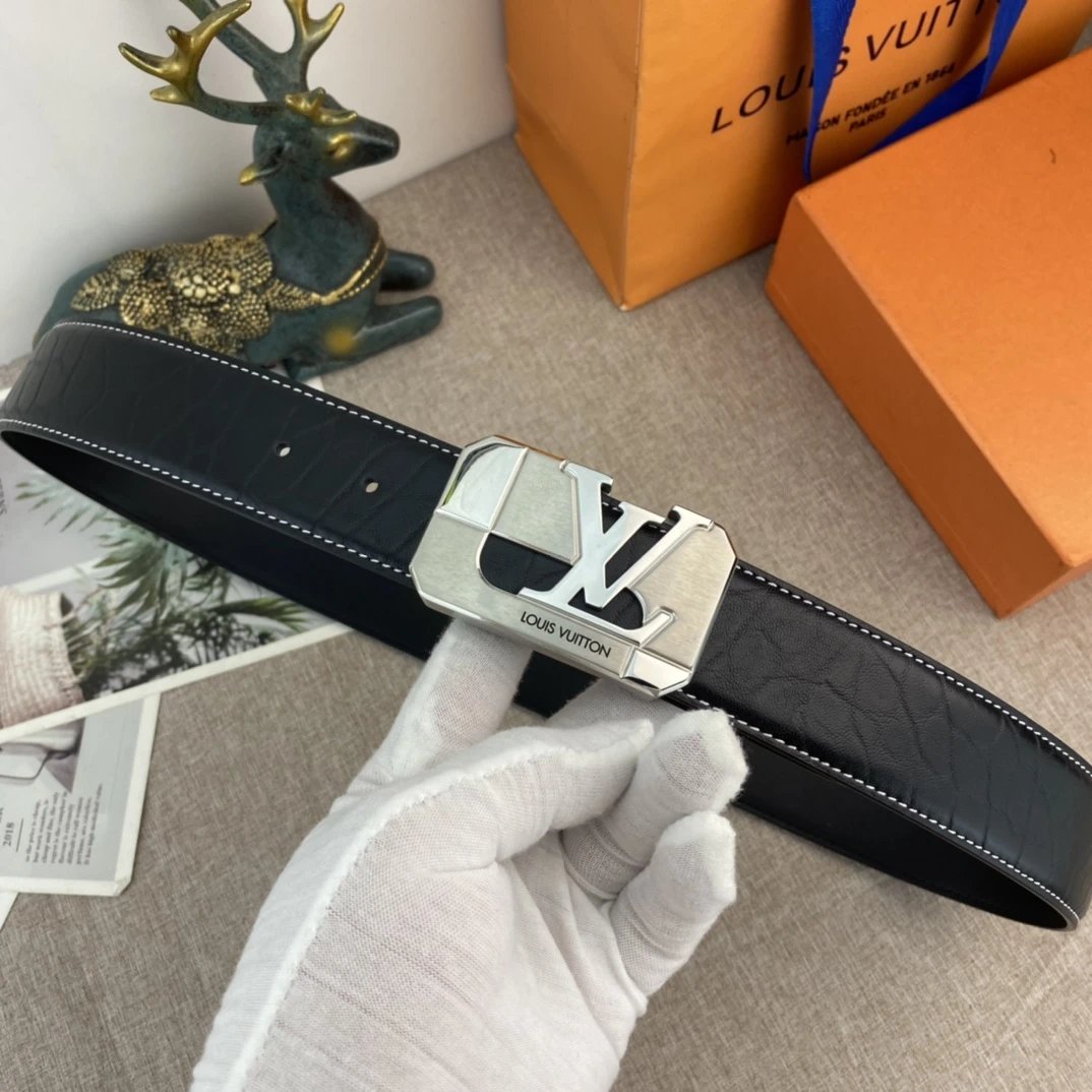  Louis Vuitton Gucci...Belt