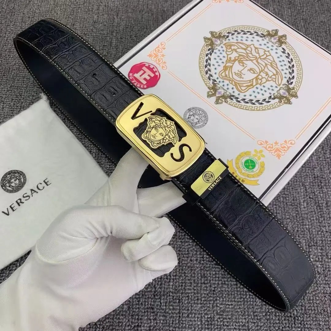  Louis Vuitton Gucci...Belt